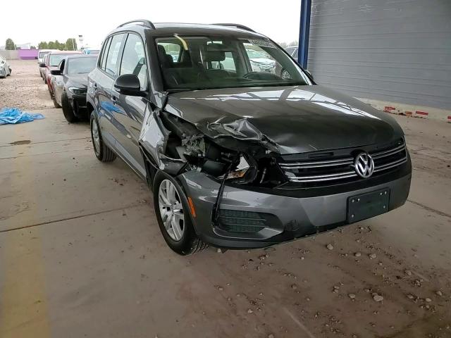 2016 Volkswagen Tiguan - Image 12