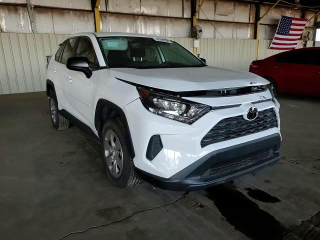 2022 Toyota RAV 4 - Image 12