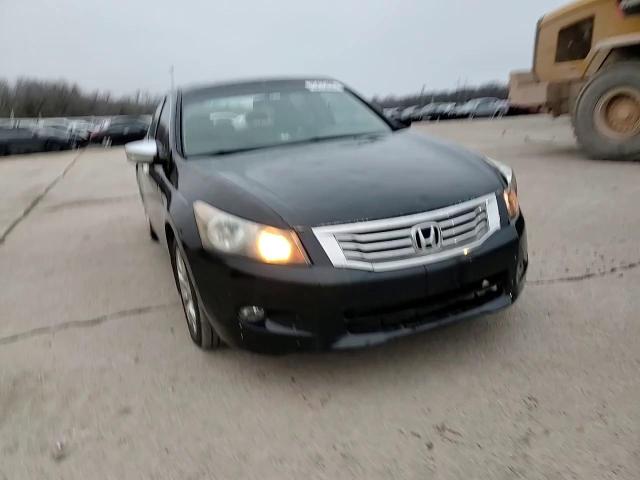 2009 Honda Accord - Image 11