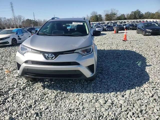 2016 Toyota RAV 4 - Image 12