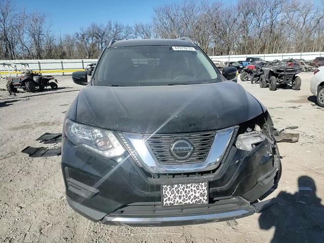 2019 Nissan Rogue - Image 11