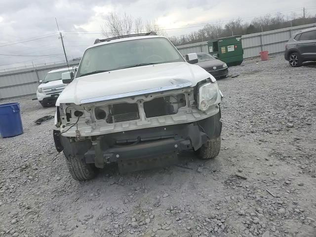 2010 Ford Explorer - Image 11