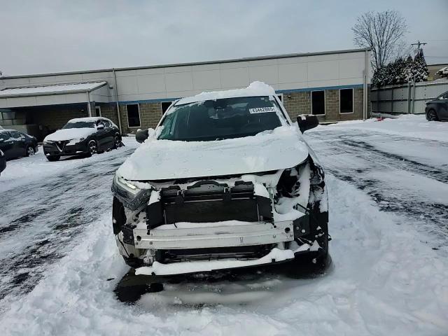 2023 Toyota RAV 4 - Image 12