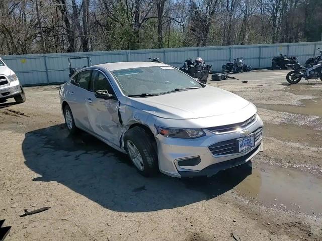 2018 Chevrolet Malibu - Image 11