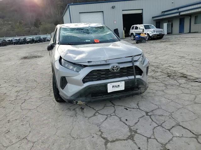 2022 Toyota RAV 4 - Image 12