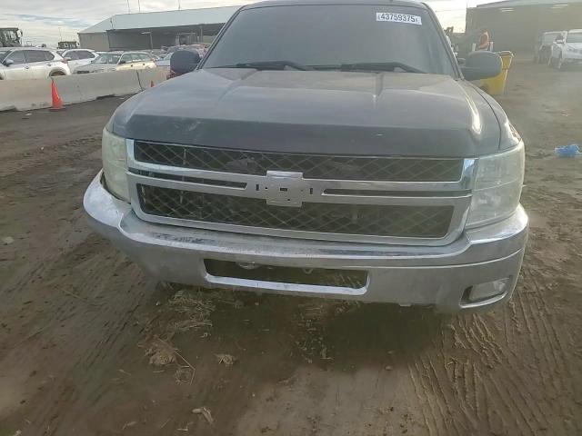 2013 Chevrolet Silverado - Image 10