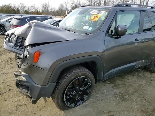 2018 Jeep Renegade - Image 10