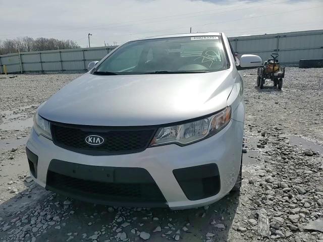 2012 Kia Forte - Image 11