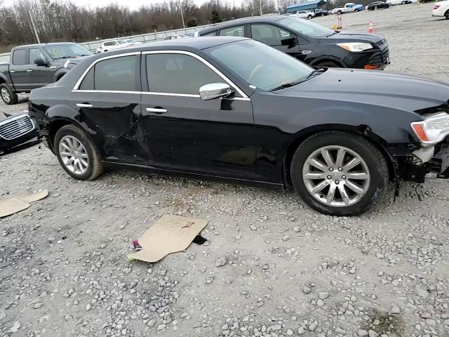 2012 Chrysler 300 - Image 11