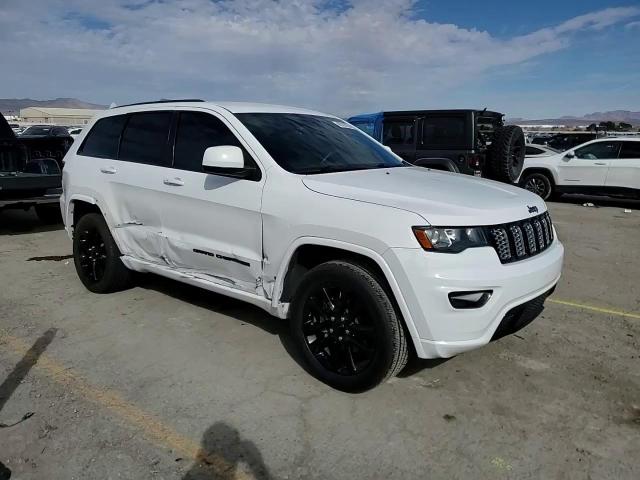 2018 Jeep Grand Cherokee - Image 14