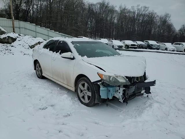 2014 Toyota Camry - Image 13
