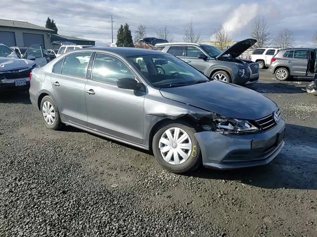 2015 Volkswagen Jetta - Image 11