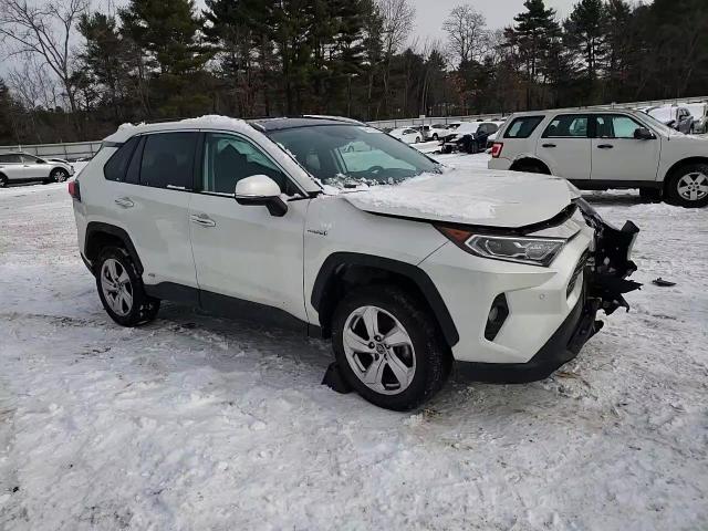 2021 Toyota RAV 4 - Image 11