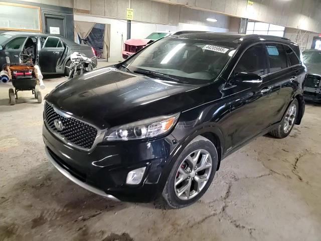 2016 Kia Sorento - Image 12