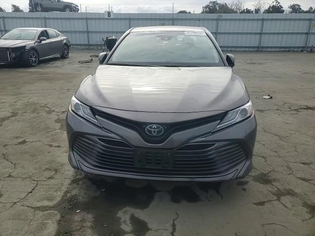 2020 Toyota Camry - Image 11