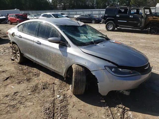 2015 Chrysler 200 - Image 11