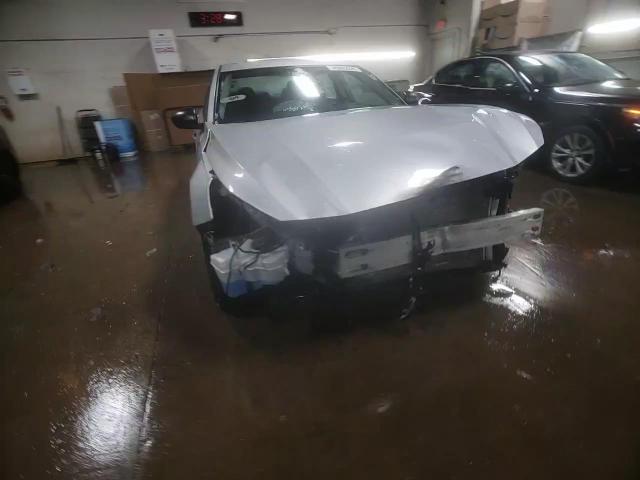 2024 Nissan Altima - Image 14
