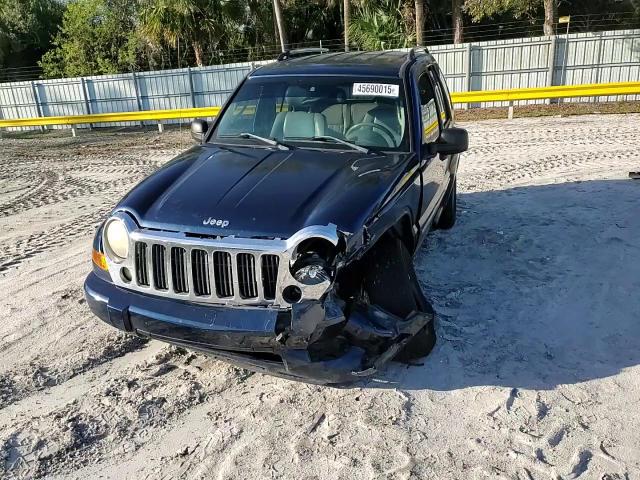 2005 Jeep Liberty (North America) - Image 11