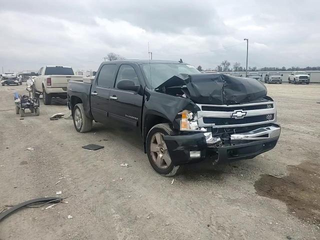 2011 Chevrolet Silverado - Image 10