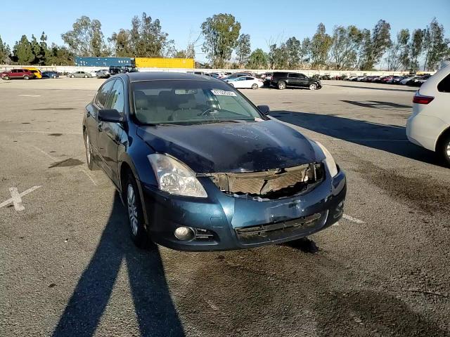 2012 Nissan Altima - Image 11