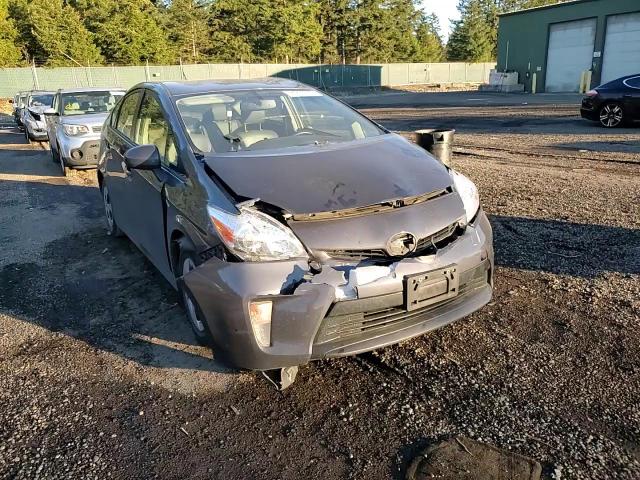 2014 Toyota Prius - Image 11