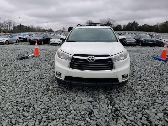2016 Toyota Highlander - Image 12