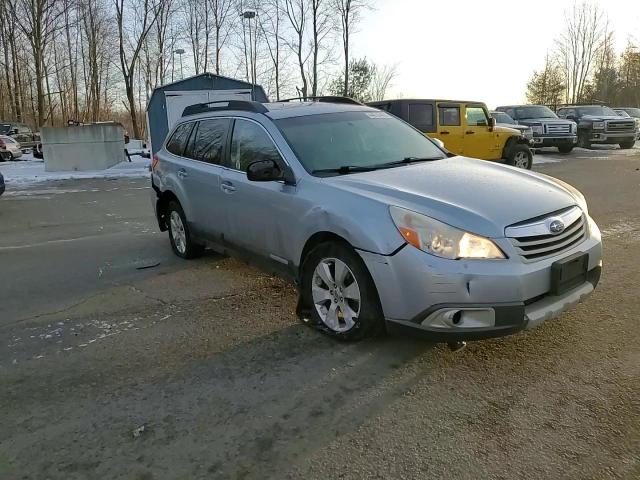 2012 Subaru Outback - Image 11