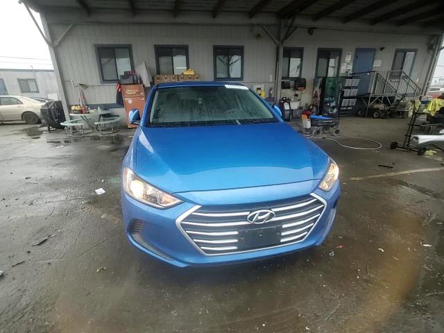 2017 Hyundai Elantra - Image 10