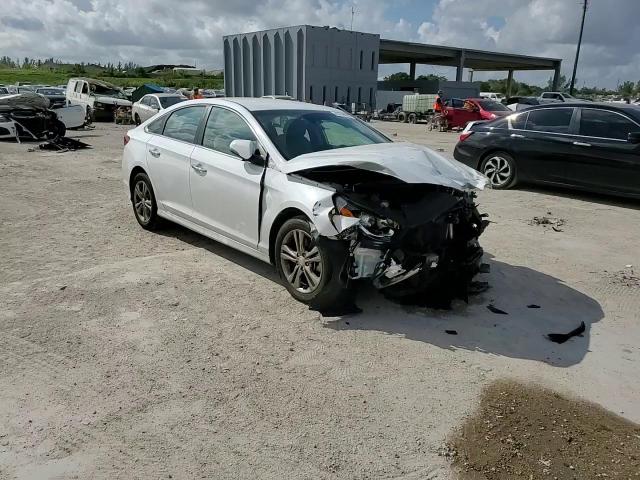 2019 Hyundai Sonata - Image 10