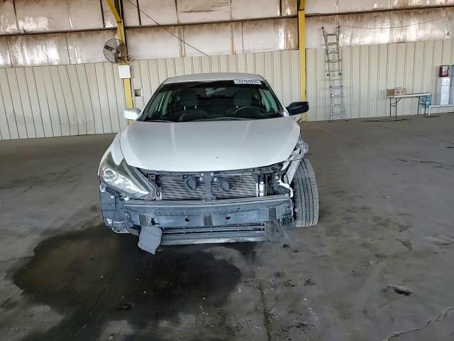 2016 Nissan Altima - Image 10