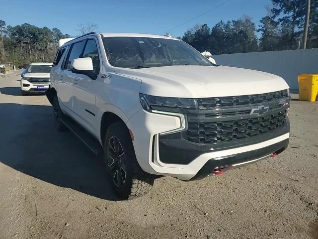 2021 Chevrolet Suburban - Image 12