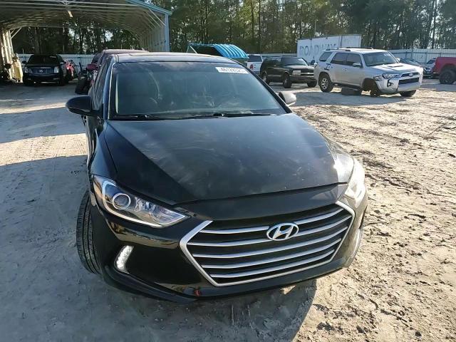 2018 Hyundai Elantra - Image 13