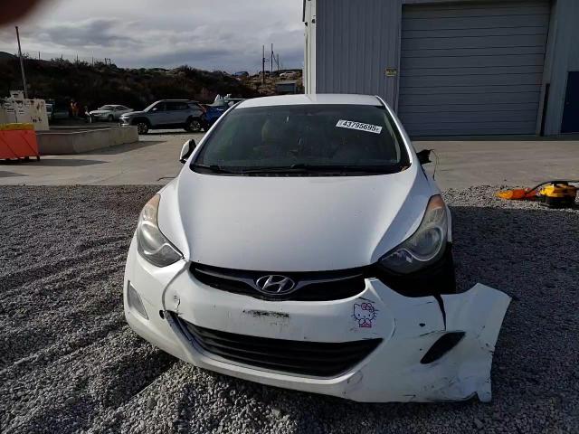 2013 Hyundai Elantra - Image 11