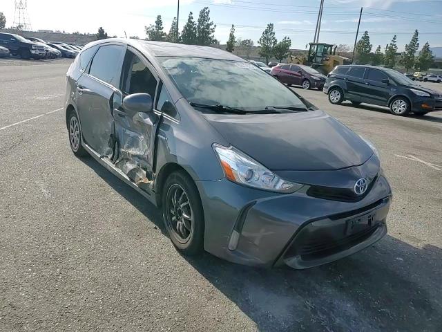 2017 Toyota Prius - Image 10