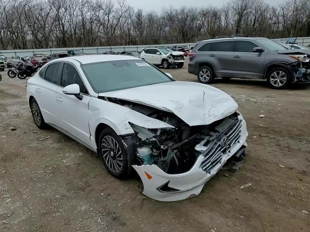 2023 Hyundai Sonata - Image 11