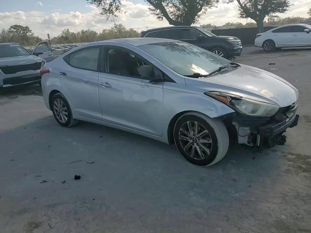 2014 Hyundai Elantra - Image 11