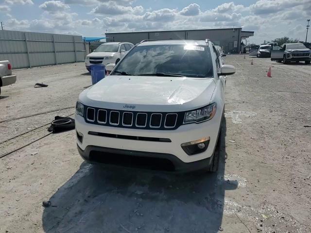 2018 Jeep Compass - Image 14
