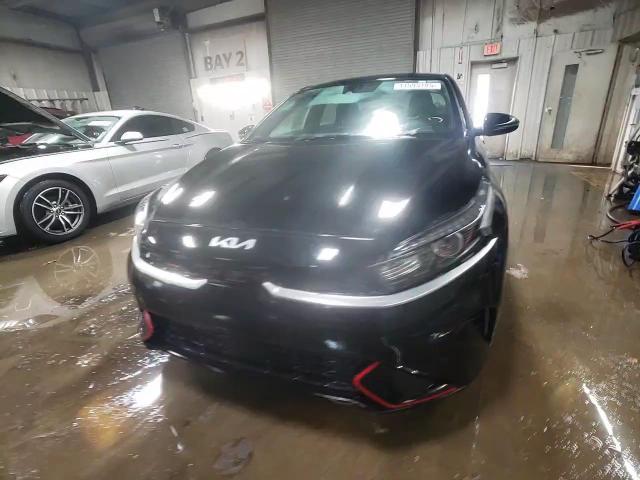 2024 Kia Forte - Image 13