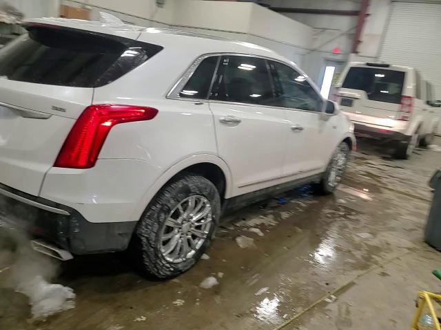 2019 Cadillac XT5 - Image 11