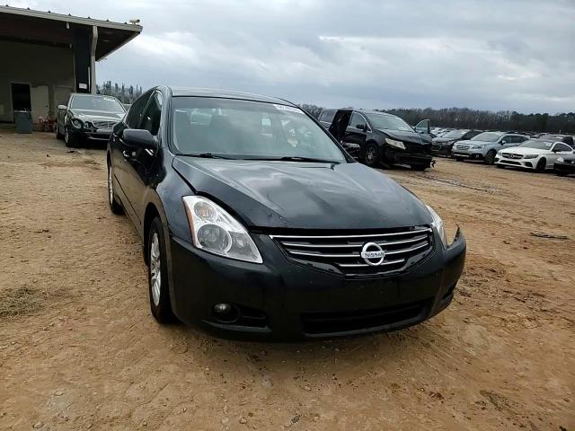 2012 Nissan Altima - Image 13