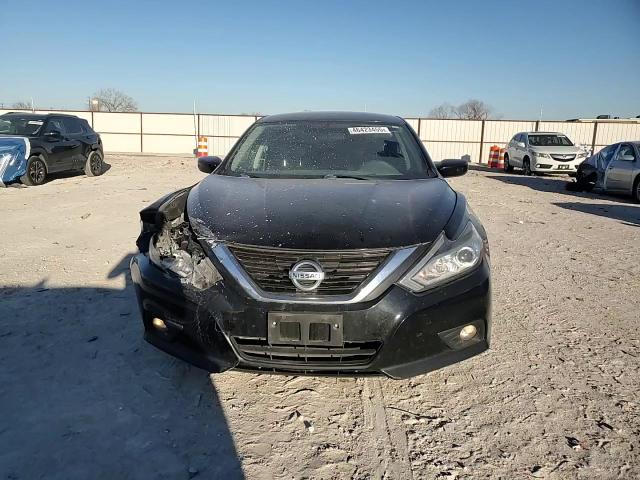 2017 Nissan Altima - Image 11
