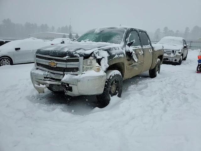 2013 Chevrolet Silverado - Image 11