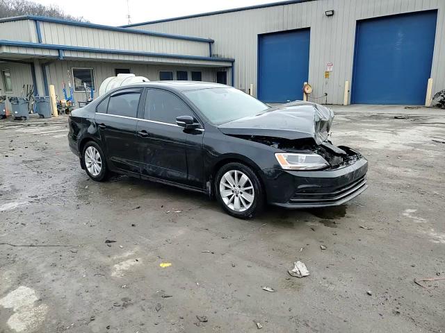 2016 Volkswagen Jetta - Image 13