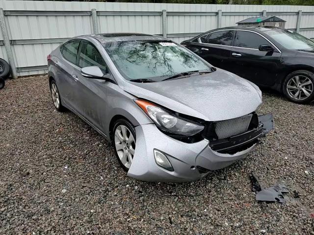 2012 Hyundai Elantra - Image 11