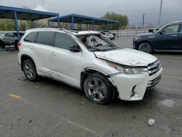 2019 Toyota Highlander - Image 14