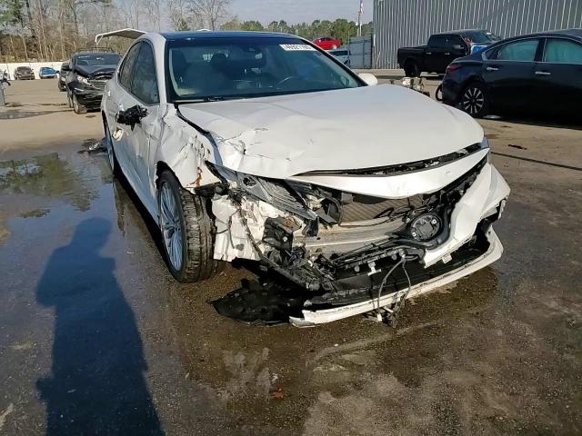 2018 Toyota Camry - Image 14