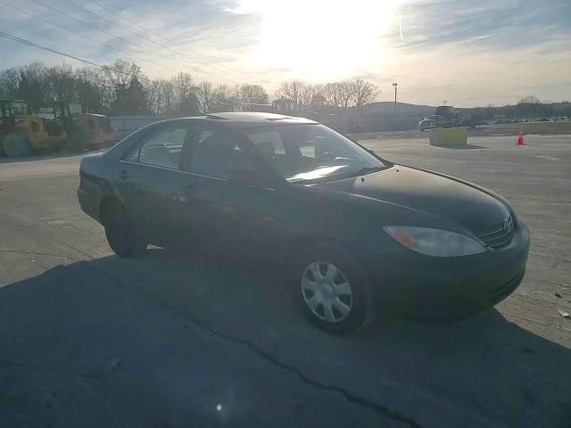 2004 Toyota Camry - Image 11