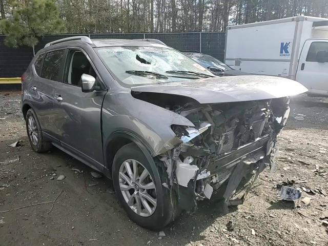2018 Nissan Rogue - Image 11