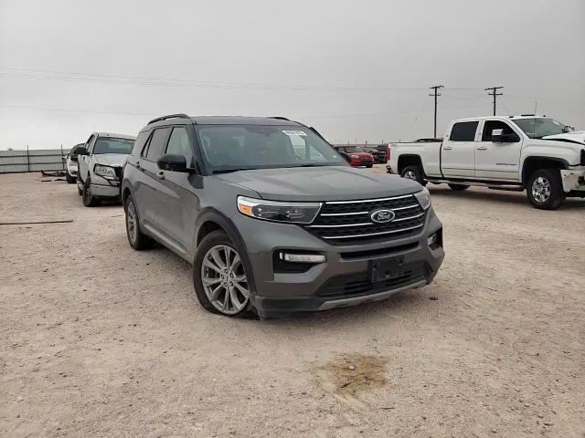 2021 Ford Explorer - Image 12