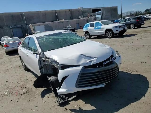 2015 Toyota Camry - Image 10